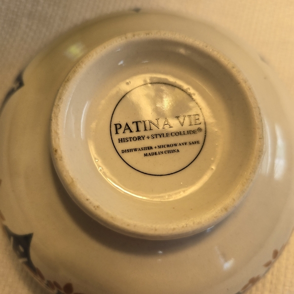 Small Bowl / Dish - Picture 6 of 8